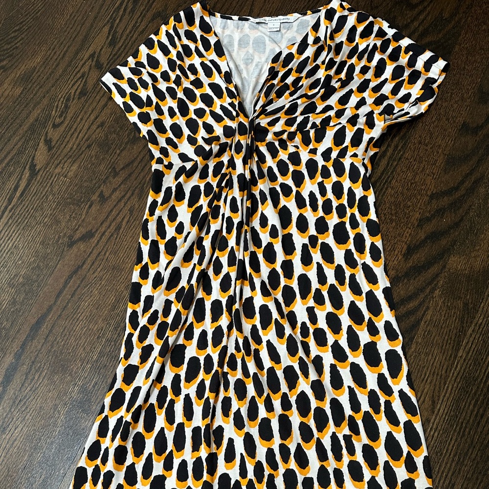Diane Von Furstenberg Black and Brown Tie Front Blouse